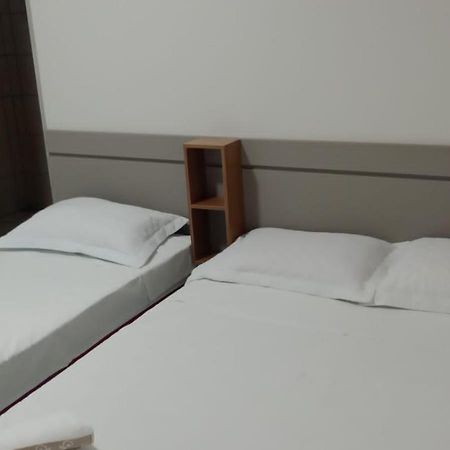 Hotel California Barreiras  Bagian luar foto